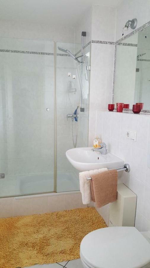 Lotus Apartment Trier Luaran gambar